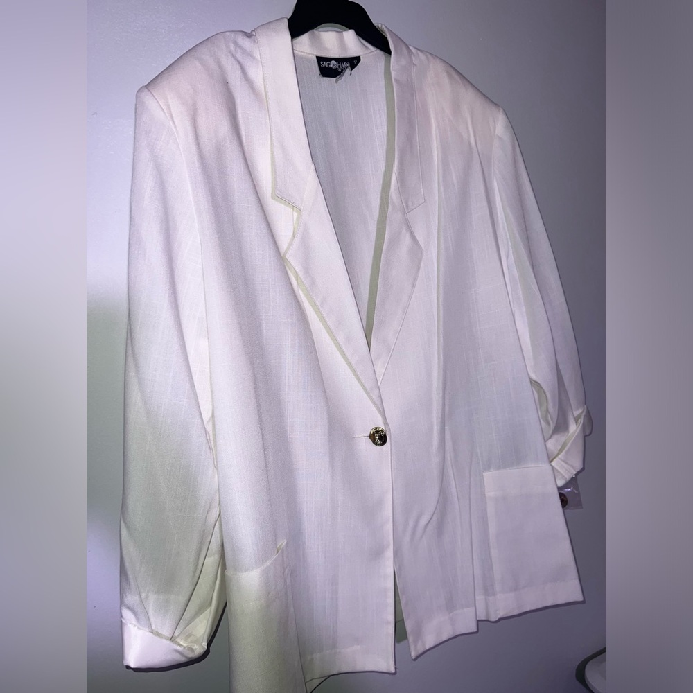 Vintage Sag Harbor white women’s suit jacket